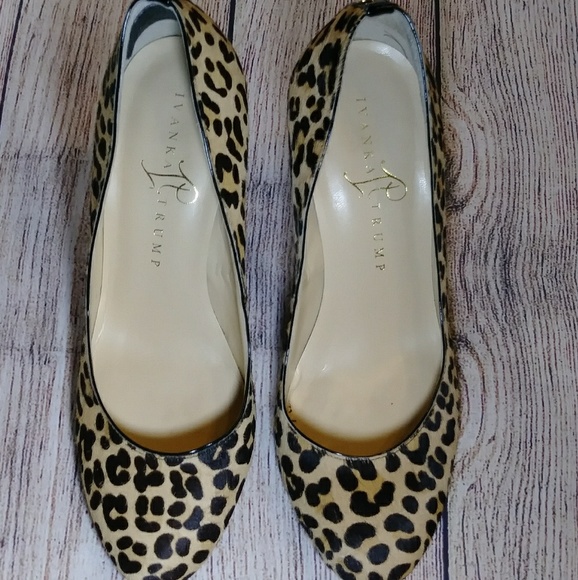SOLD!❤Ivanka Trump leopard pumps heels size 7 - Picture 3 of 8